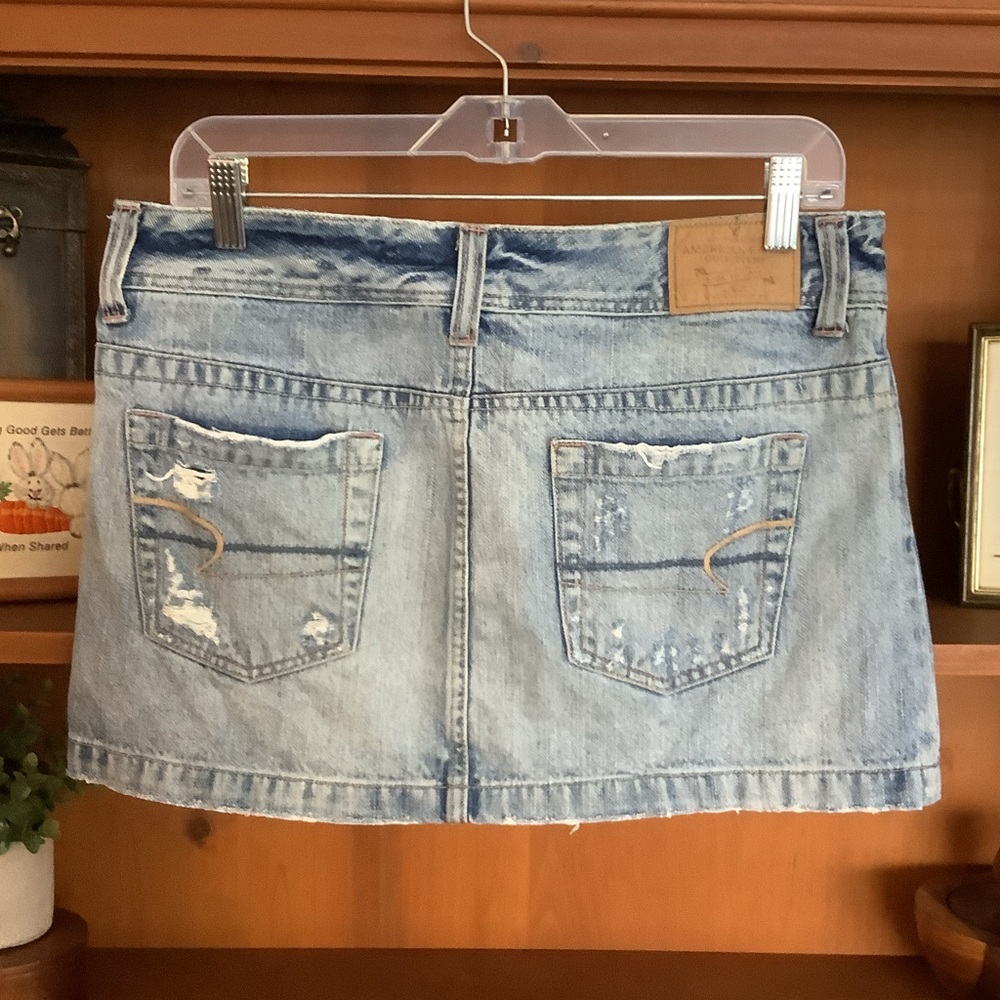 Vintage Y2K American Eagle Distressed Denim Micro Mini Skirt Size 8 AEO Low Rise - Picture 4 of 8